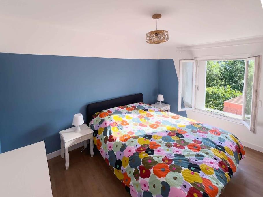 Maison Semi-Troglodyte Avec 4 Velos Rochecorbon Extérieur photo